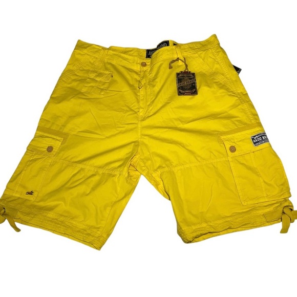 AKOO mens yellow cargo shorts size 44 NWT Safari - Picture 1 of 4